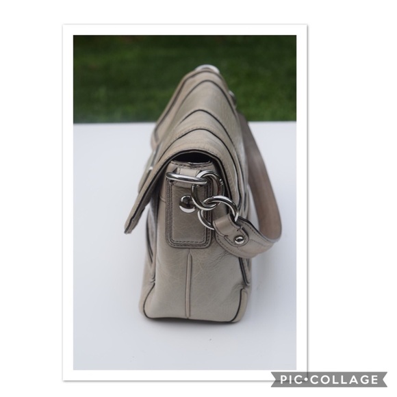 Banana republic leather shoulder bag - Picture 2 of 8